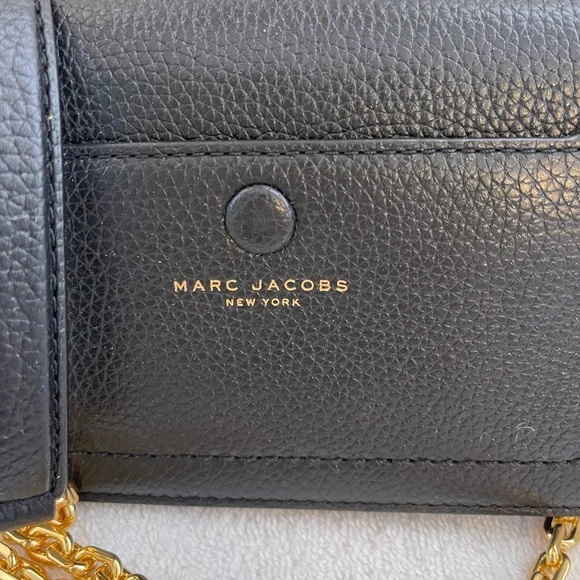 Marc Jacobs Empire City Leather Wallet on Chain
